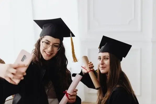 廣州留學(xué)中介機(jī)構(gòu)綜合評(píng)估與自費(fèi)留學(xué)服務(wù)選擇指南